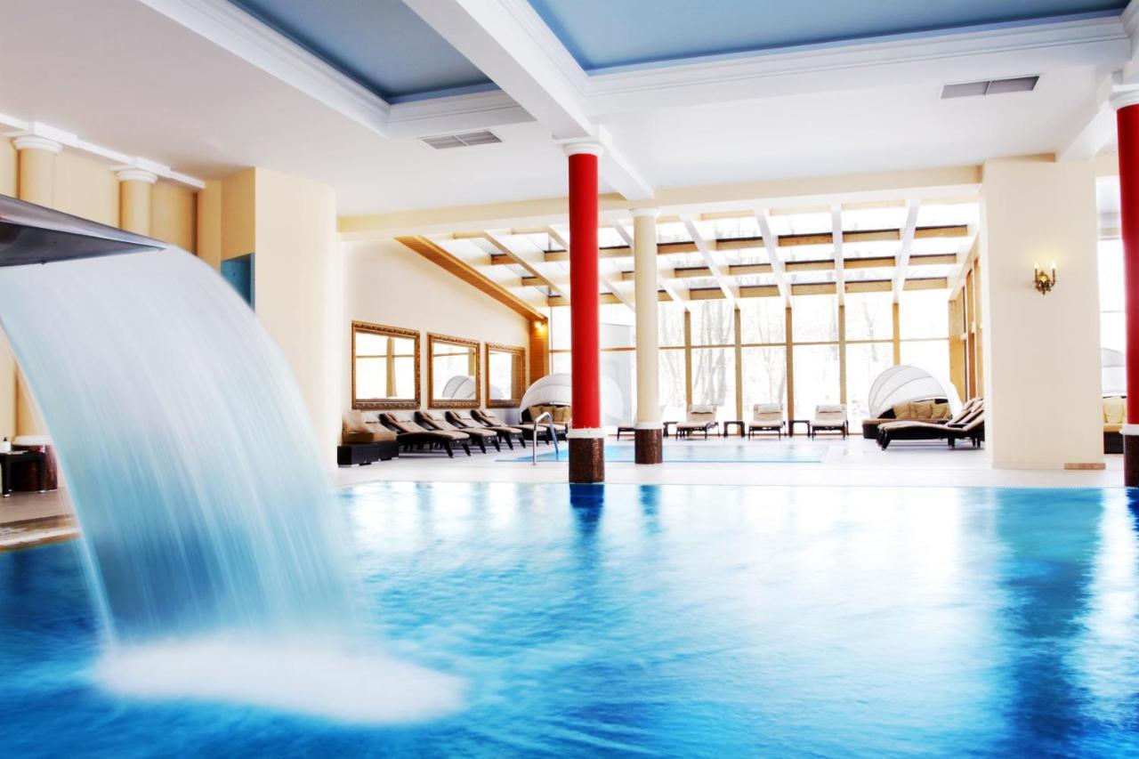 Palac Zelechow Spa & Wellness Exteriör bild