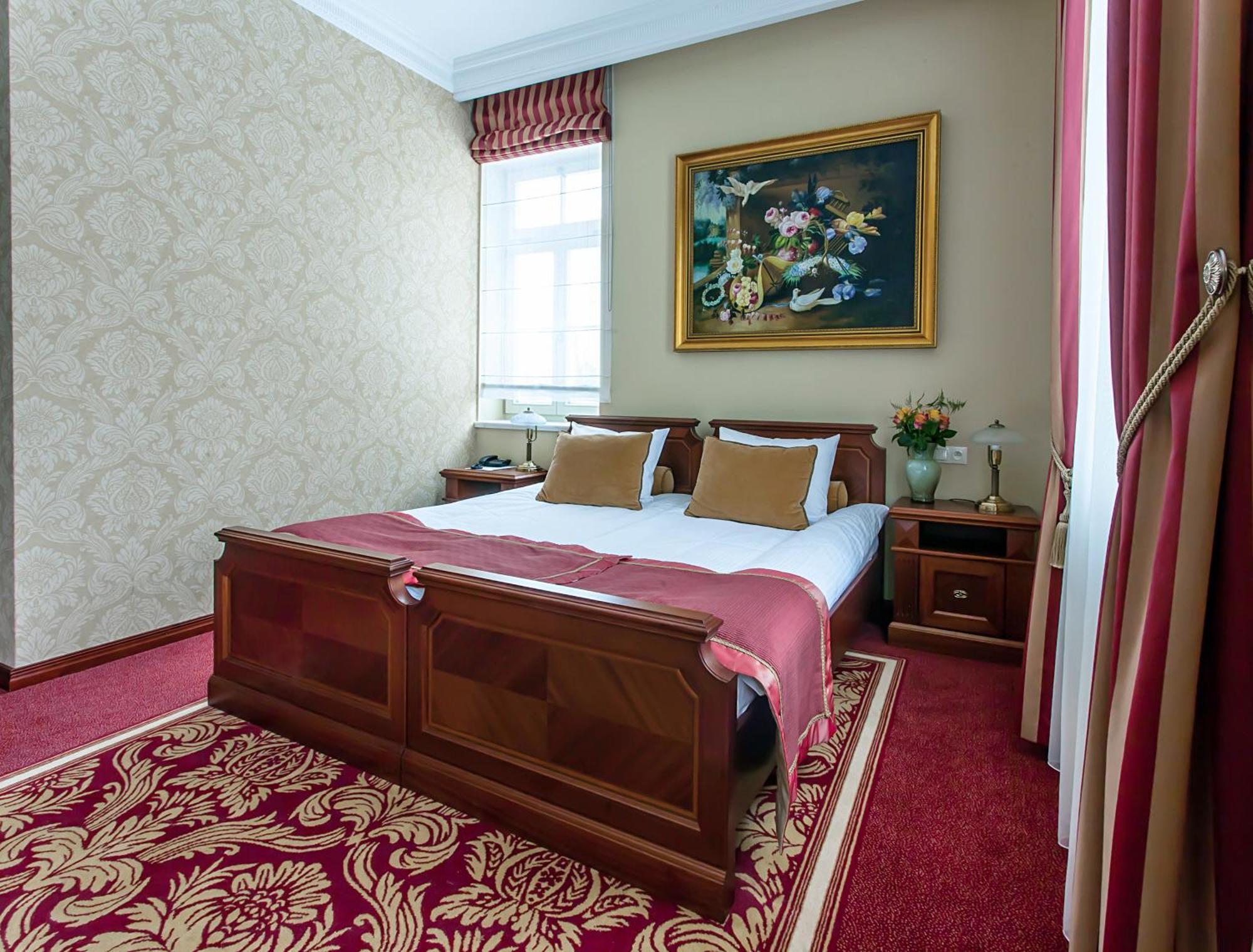 Palac Zelechow Spa & Wellness Exteriör bild