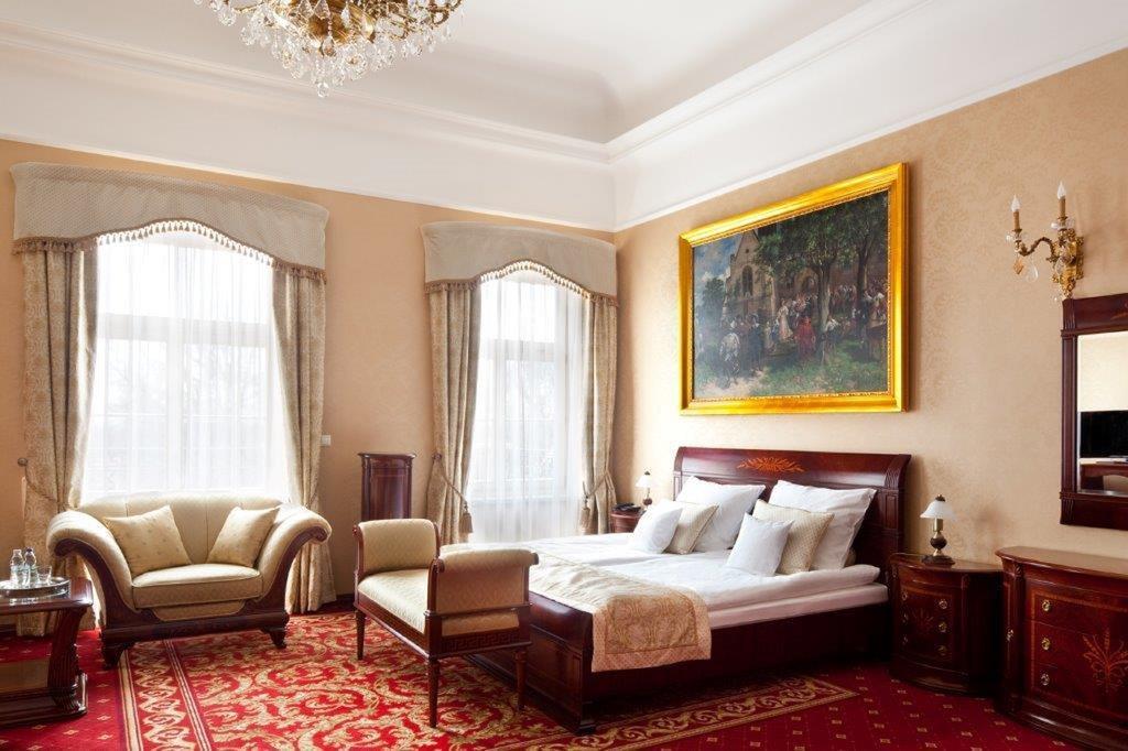 Palac Zelechow Spa & Wellness Exteriör bild